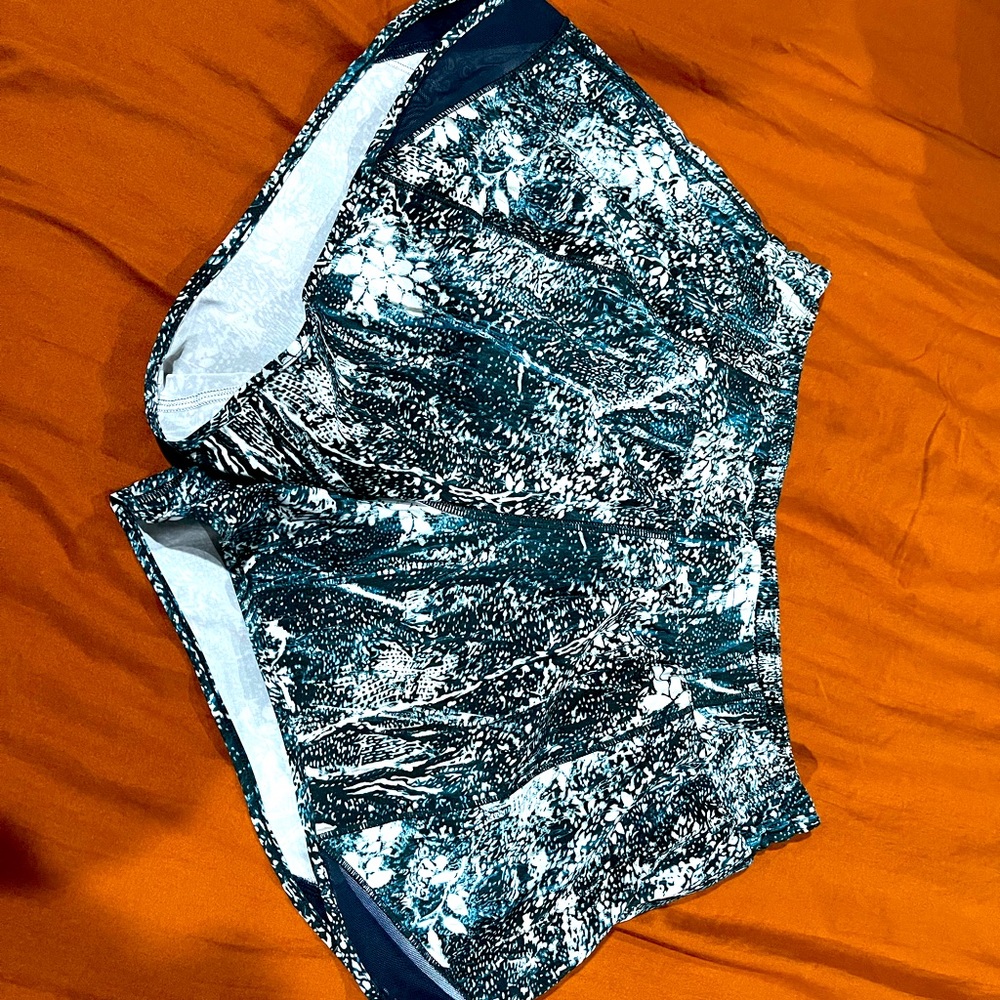 Hotty Hot Low-Rise Lined Short 2.5” Size 8